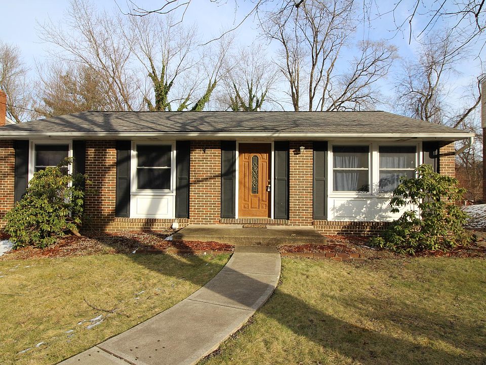 1st image of 517 Malabar Dr