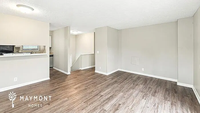 4 bed, 3.0 bath, 1968 sqft, $2,225 — Photo 4
