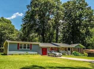 40 Pine Ridge Dr, Carrollton, GA 30117