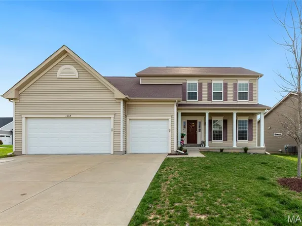 102 Carlton Point Dr, Wentzville, MO 63385