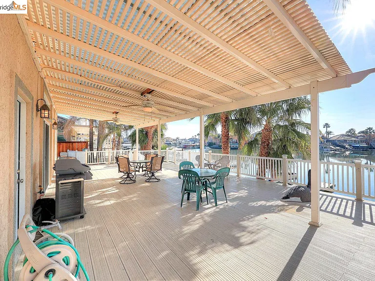 4050 Pier Point — Photo 45