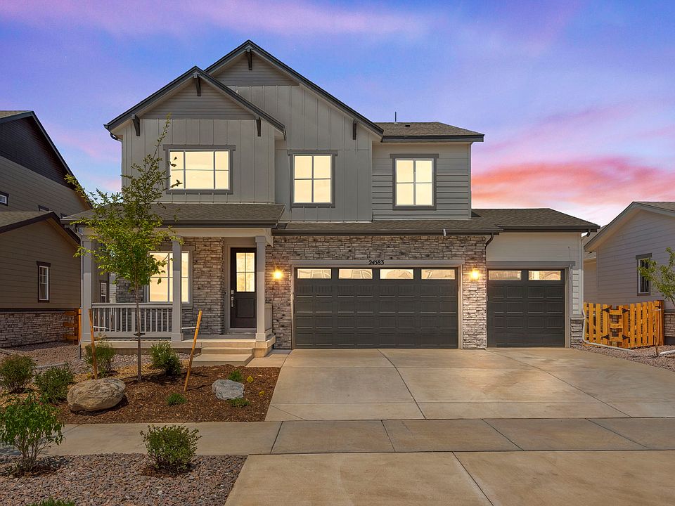 Colorado Ranch style front exterior