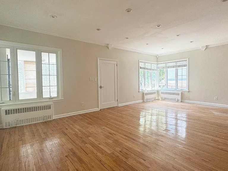 5119 Tilden Ave #1 — Photo 4