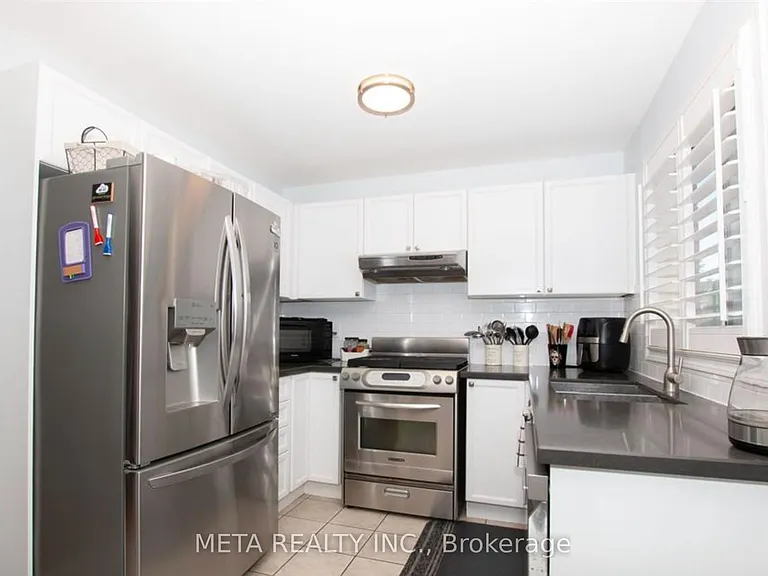 2109 Dunmore Ave — Photo 8