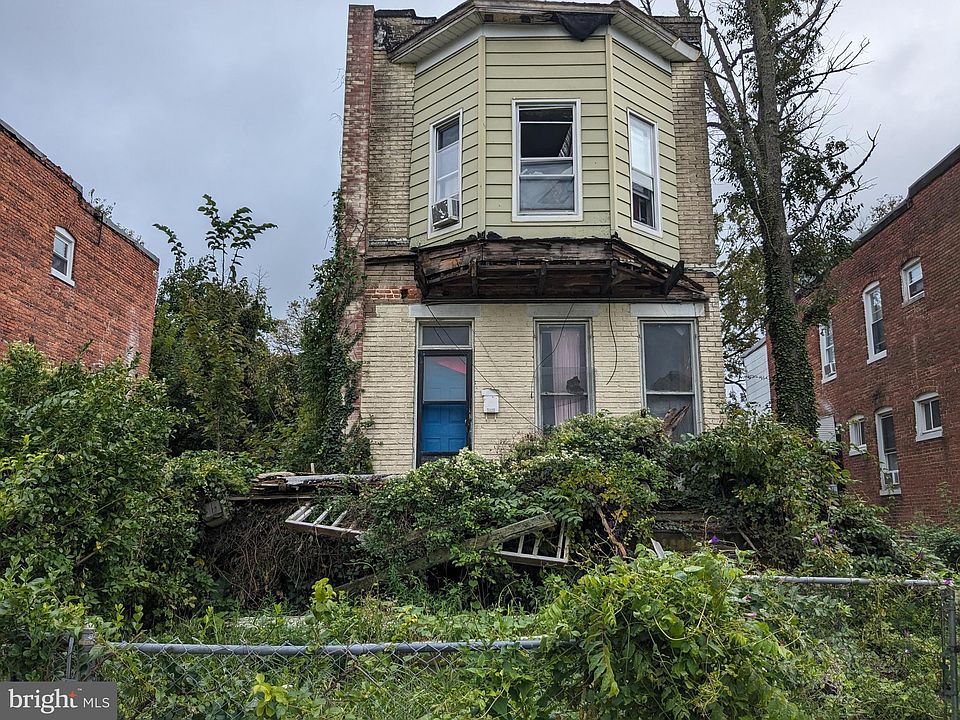 2nd image of 3325 Spaulding Ave