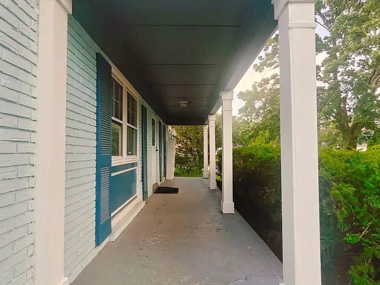 831 Silver Rock Ln — Photo 3