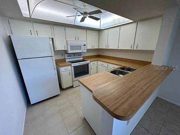 2nd image of 431 Belmont Ave