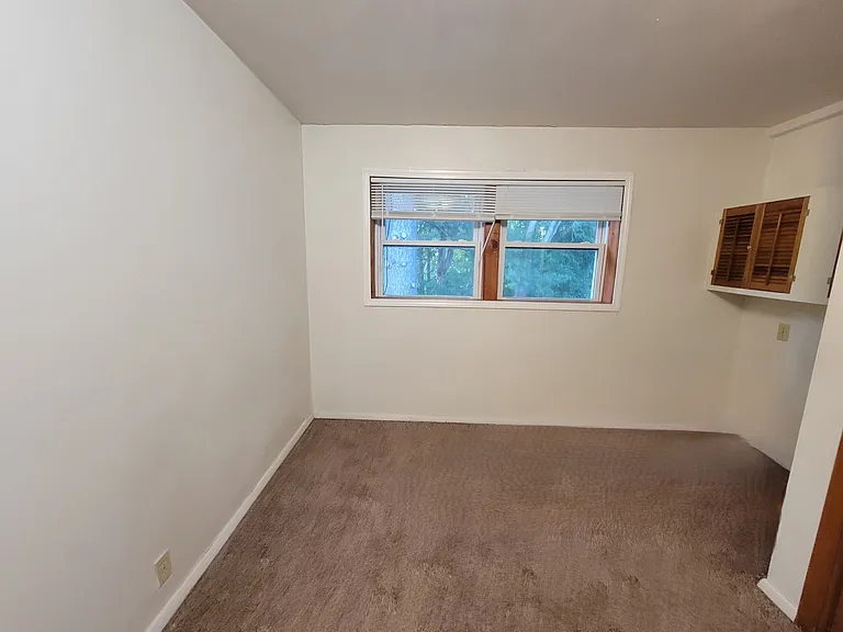 545 Birchcrest Dr — Photo 5