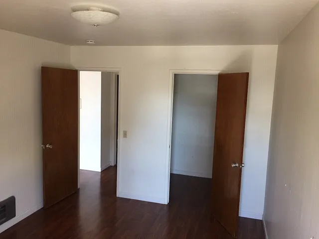 2211 Carleton St #25 — Photo 3