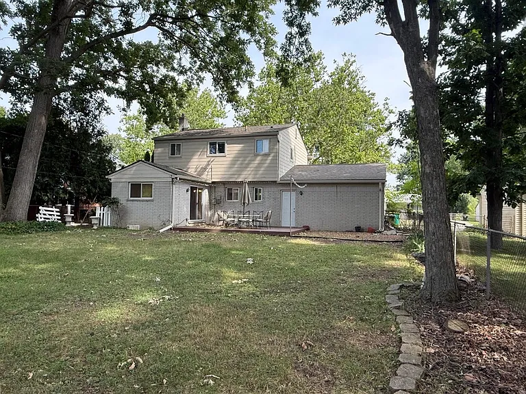 30215 Stockton Ave — Photo 46