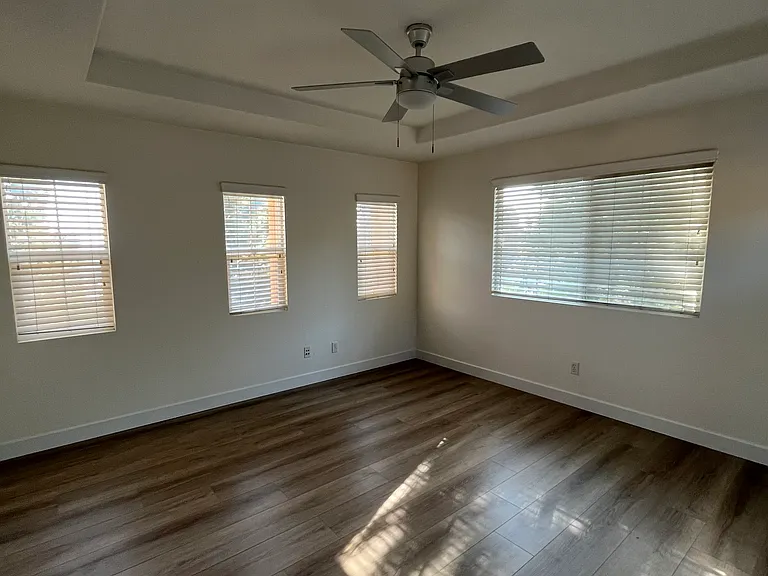 1380 Sky Ridge Ct — Photo 6