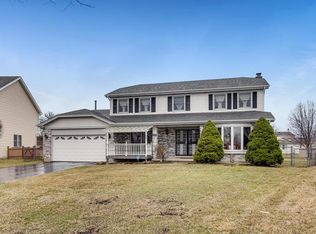 666 Stuart Dr, Carol Stream, IL 60188