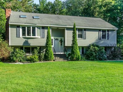 137 Pinecrest Road, Litchfield, NH, 03052