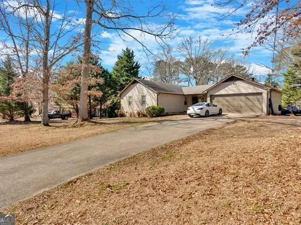 20 Juniper Ln SE, Cartersville, GA 30121