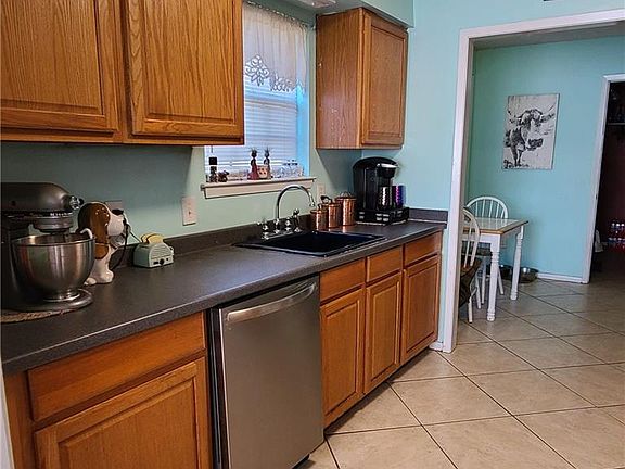 4th image of 5789 Woodchase Ct
