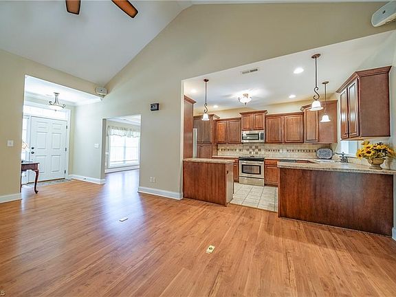 4th image of 5485 Styers Ferry Rd