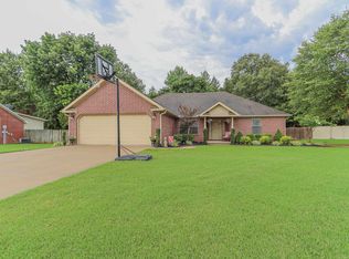 7404 Deerwood Dr, Paragould, AR 72450