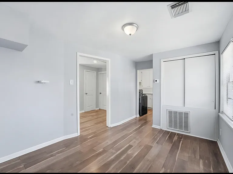 6526 Linden St #B — Photo 9