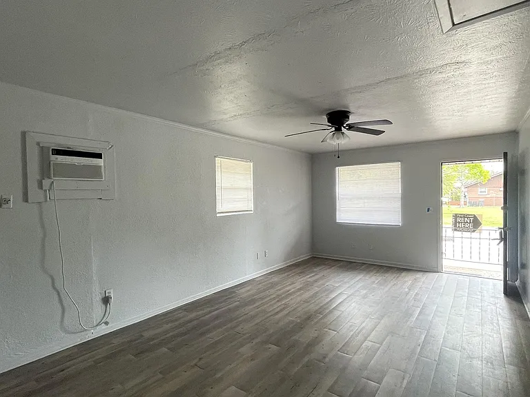 740 Ernona St — Photo 6