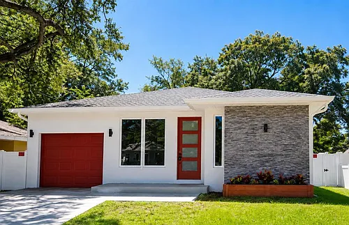 3203 E Diana St Photo 1