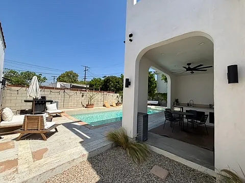 438 N Alta Vista Blvd — Photo 22