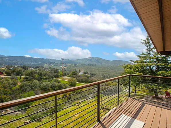 10525 Boulder Creek Rd, Descanso, CA 91916