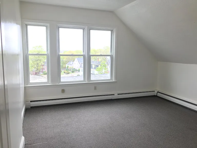 17 Park St — Photo 11