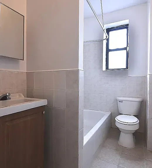 509 W 189th St #3D — Photo 6