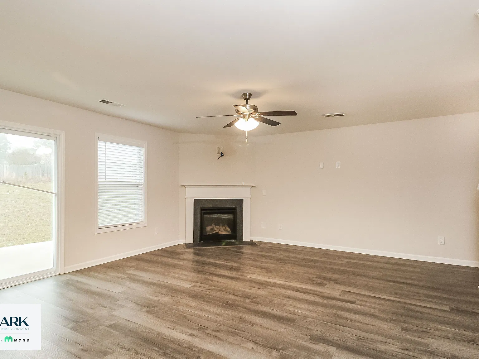 5 bed, 3.0 bath, 2241 sqft, $2,410 — Photo 3