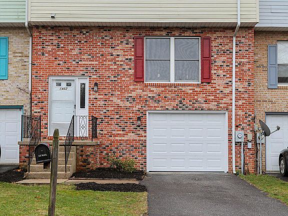 3rd image of 1452 Hollywell Ave