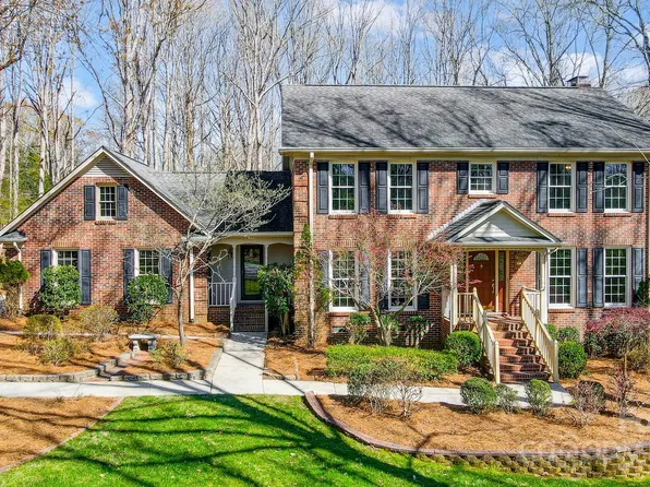 9951 Providence Forest Ln, Charlotte, NC 28270