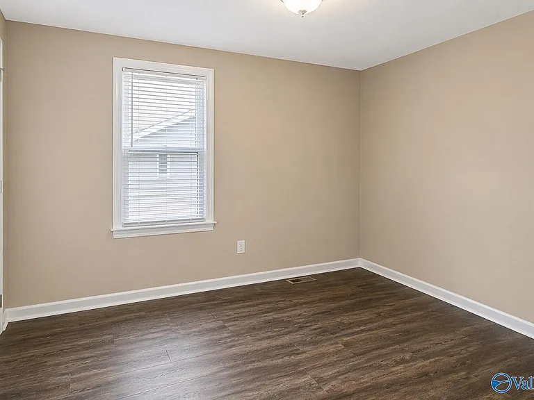 3912 Pine Ave SW — Photo 5