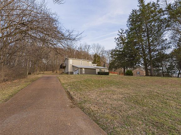 2nd image of 7801 Steeplechase Ln
