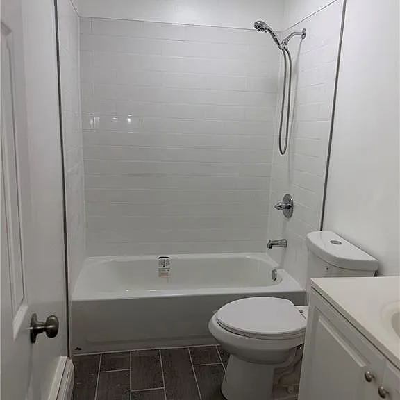 1253 E 72nd St #1 — Photo 1