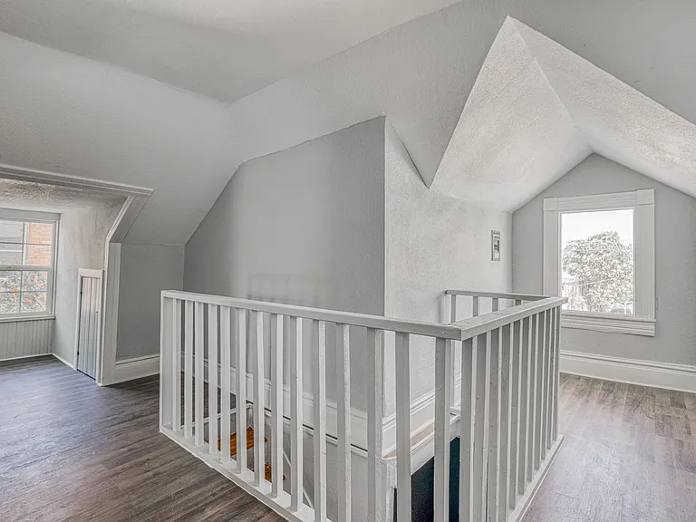 1123 Myrtle Ave #1B — Photo 7