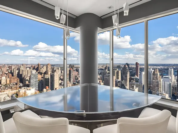 200 East 69th Street image 7 of 29