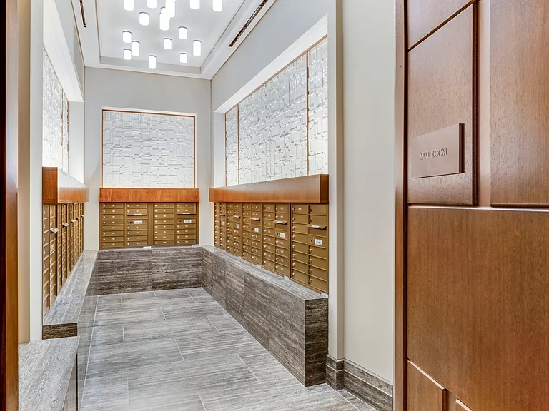 100 Lovejoy Wharf #5L — Photo 14