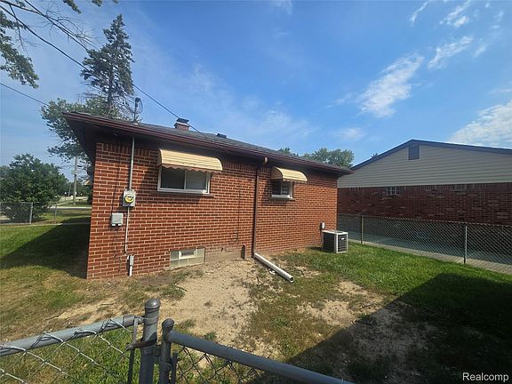 5th image of 1947 Goddard St