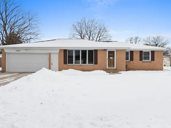 1521 Careful Dr, Green Bay, WI 54304