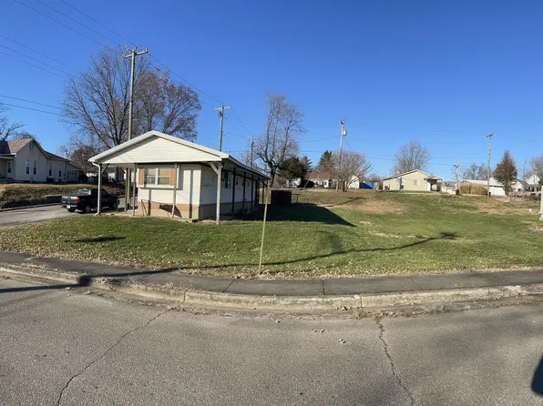 704 Hoosier St, North Vernon, IN 47265