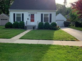 738 Anderson Blvd, Geneva, IL 60134