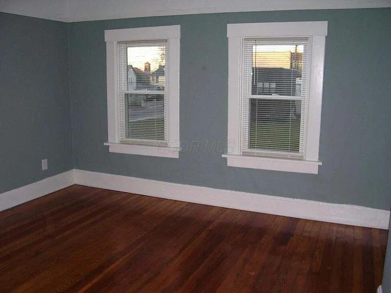 1117 Franklin Ave — Photo 9