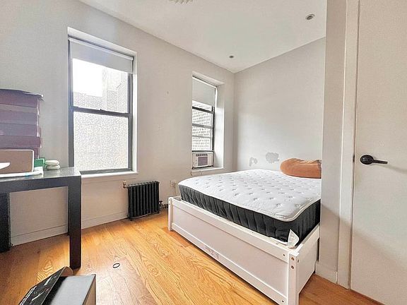 5th image of 246 Pacific St APT 5E