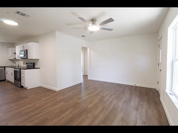 3rd image of 84 Belaire Ave