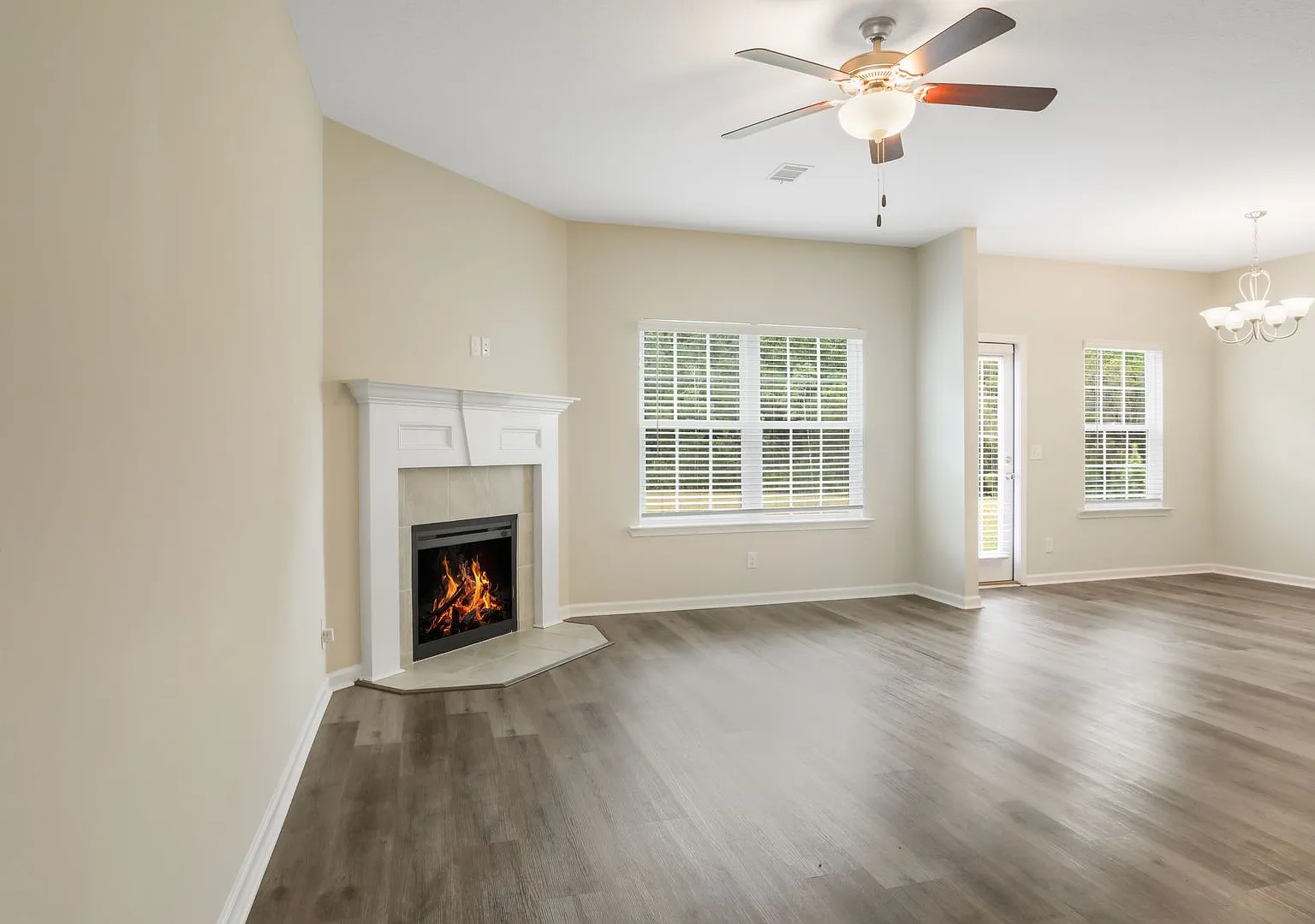 3bd 2.5ba Home for Rent in Hinesville! — Photo 3
