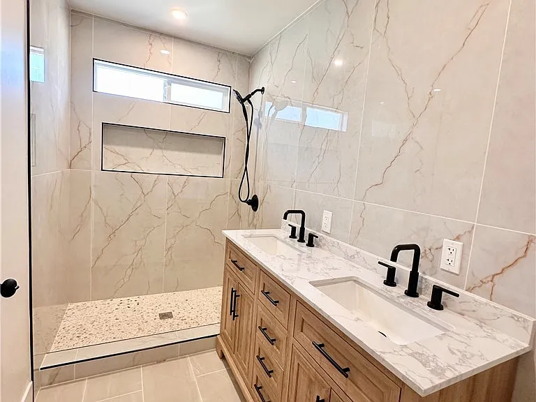 1543 Delford Ave #1/2 — Photo 9