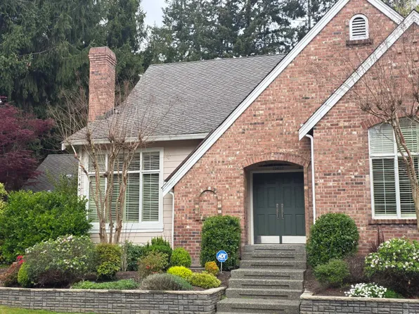 13402 NE 12th Pl, Bellevue, WA 98005