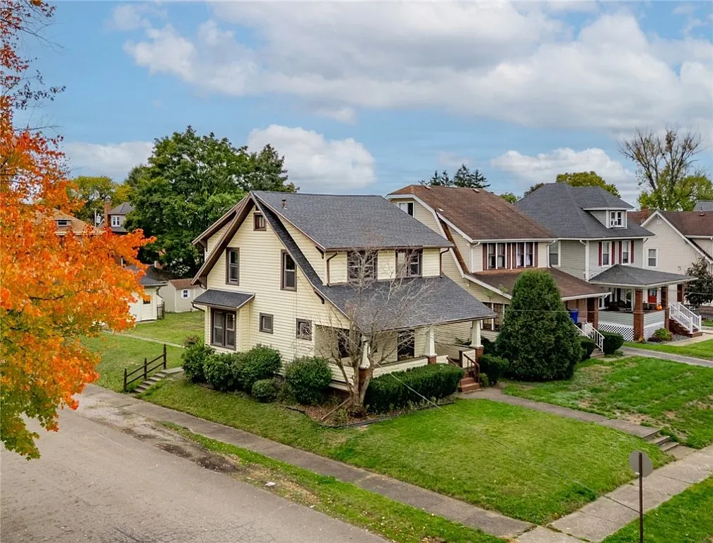 142 E Garfield Ave photo 1