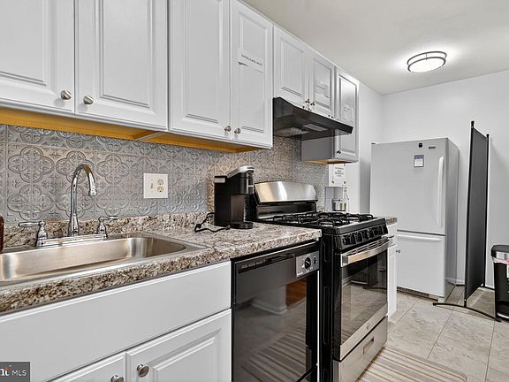 2nd image of 3850 Bel Pre Rd APT 4