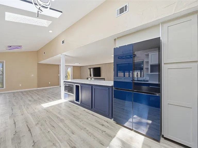 7247 Oelsner St — Photo 17